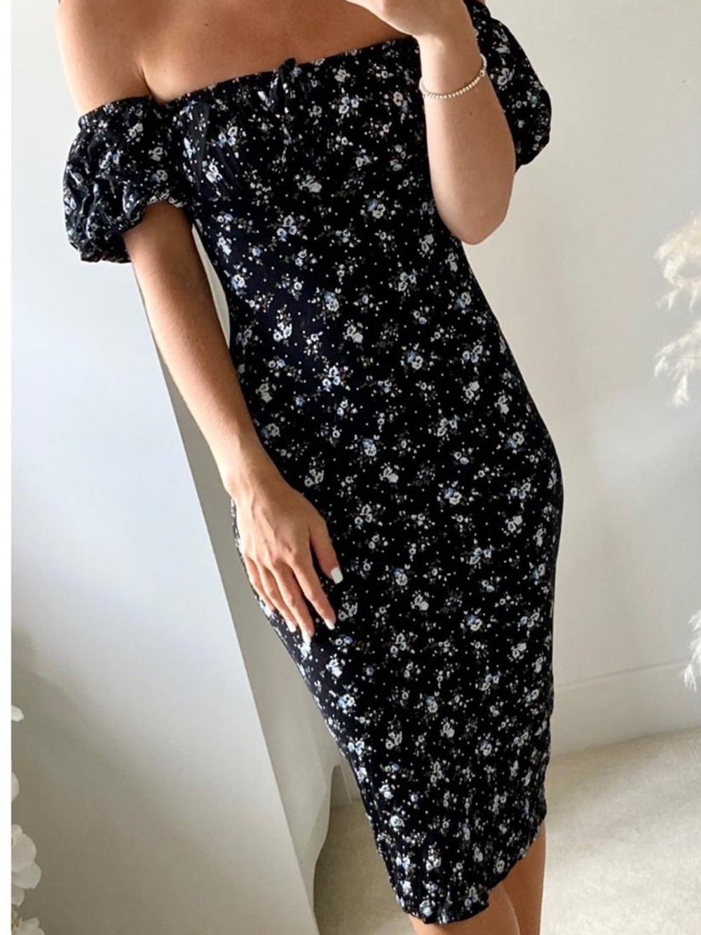 Missguided Black Floral Off-Shoulder Midi Dress